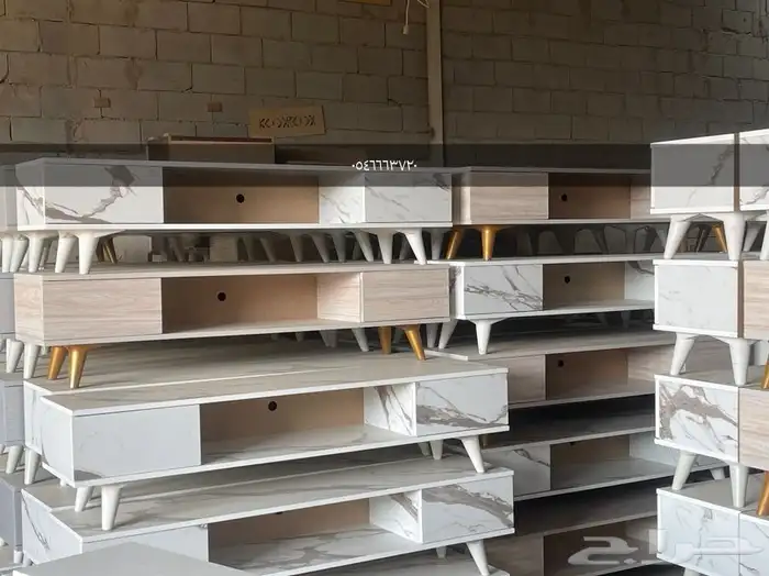 طاولات تليفيزيون خشبي عروض الخاص 8