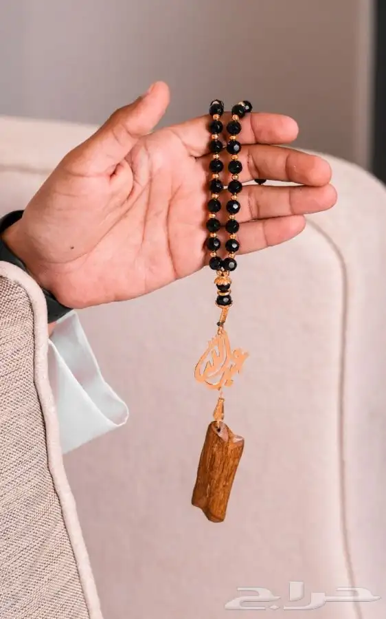 تعليقات سياره مع كسرت العود ب اسمك واسم من تحب   12