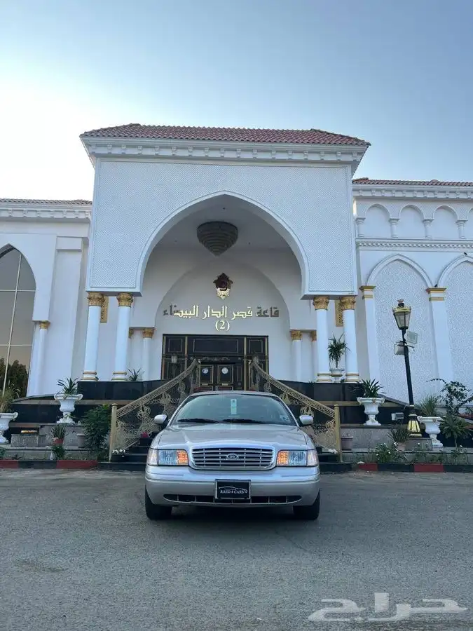 (مباع) فورد فكتوريا 2011 وكالة 8