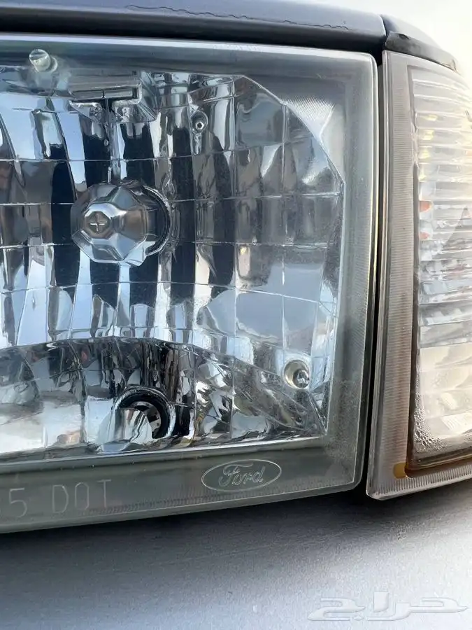 (مباع) فورد فكتوريا 2011 وكالة 11