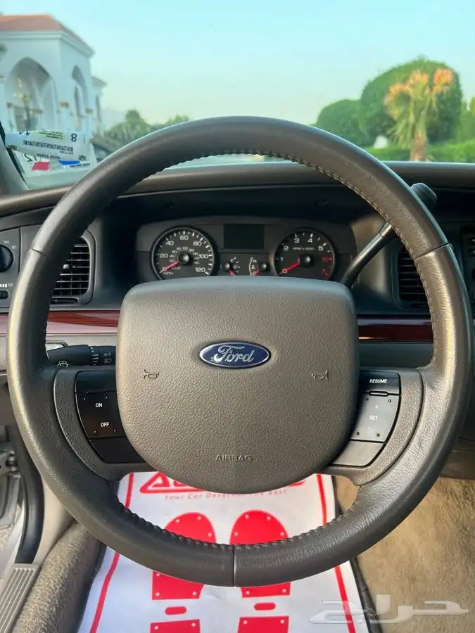 (مباع) فورد فكتوريا 2011 وكالة 44