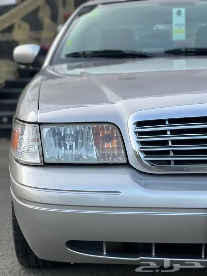 (مباع) فورد فكتوريا 2011 وكالة 5