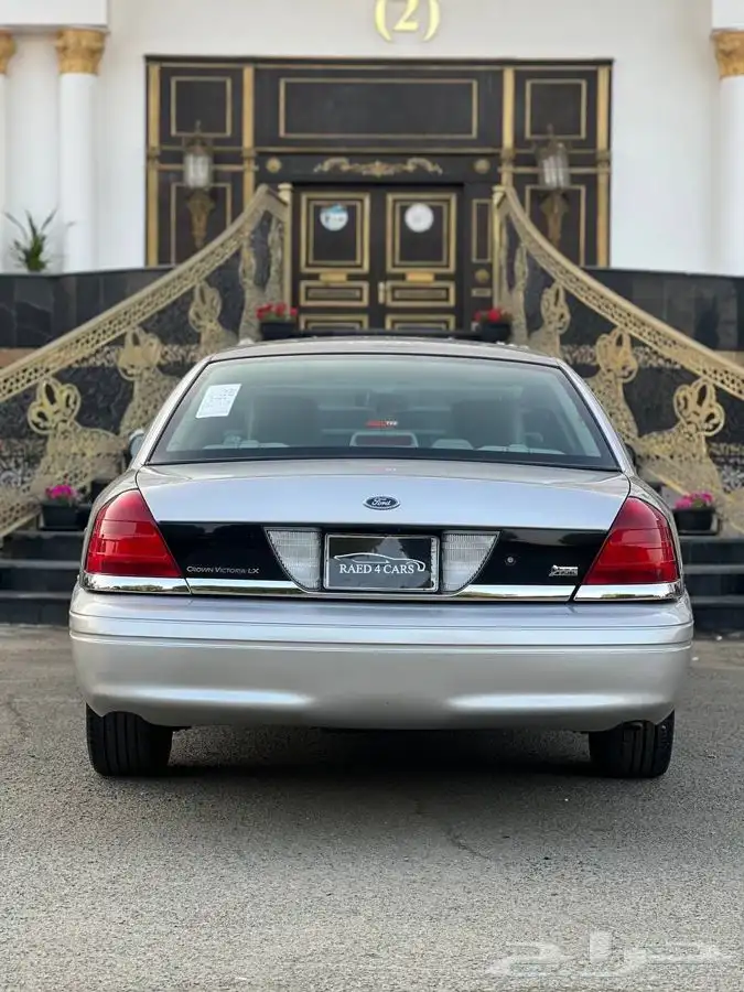 (مباع) فورد فكتوريا 2011 وكالة 36