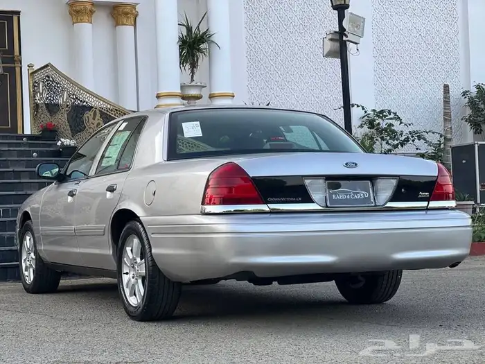 (مباع) فورد فكتوريا 2011 وكالة 38