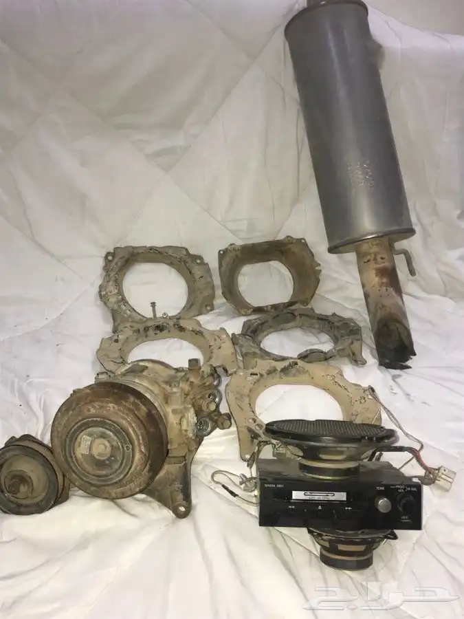 قطع غيار هايلوكس 91 الى 95وكالة 8