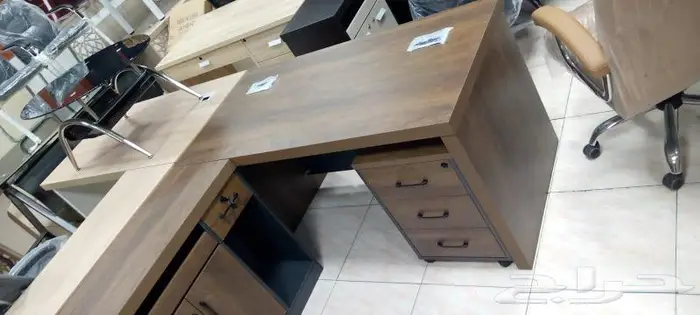 طاولات مكتبية جوده عاليه 9