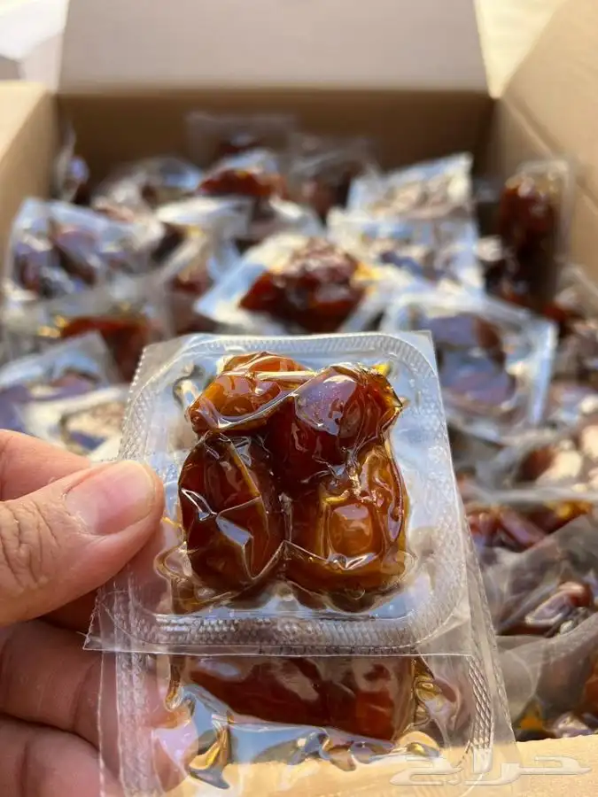 تمور تفطير منزوع النوئ 1