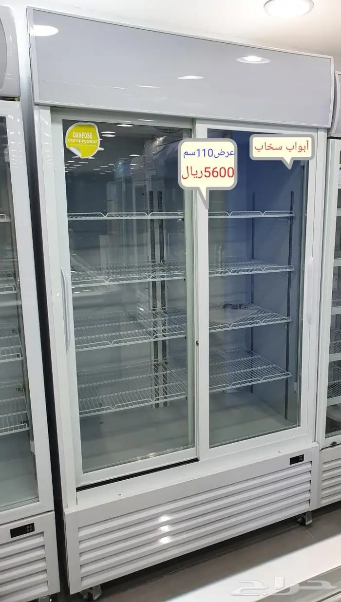 ثلاجة عرض حلى وتجهيزات مقاهي 8
