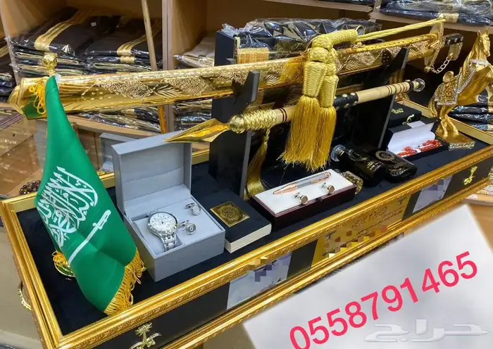 صندوق سيف تخرج طقم هدية بشت زواج دروع جنبية رمح 6