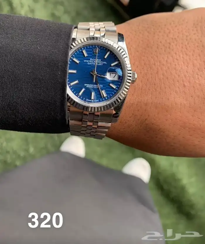 ساعات جديده الكميه محدوده 13