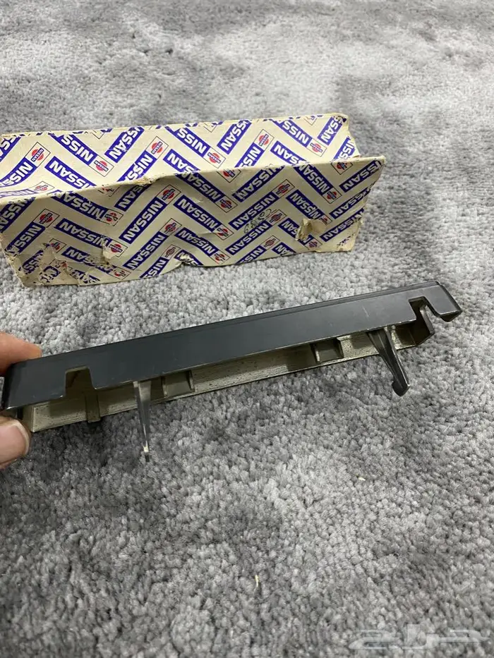 للبيع قطع جيتي لوريل نيسان وغيره 22