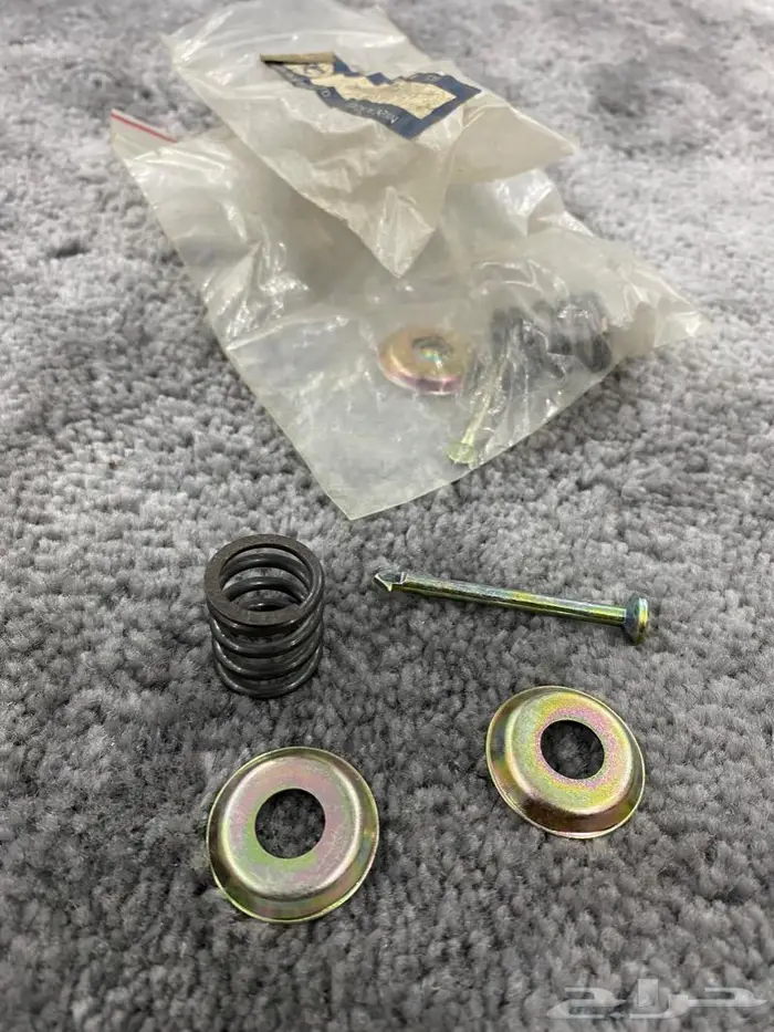 للبيع قطع جيتي لوريل نيسان وغيره 23