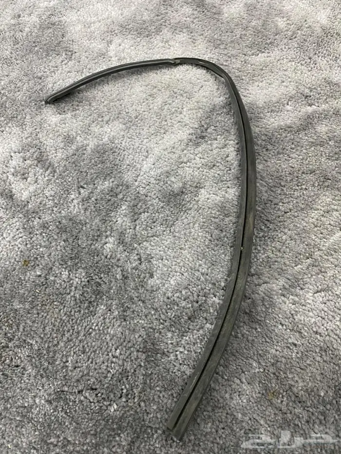 للبيع قطع جيتي لوريل نيسان وغيره 32