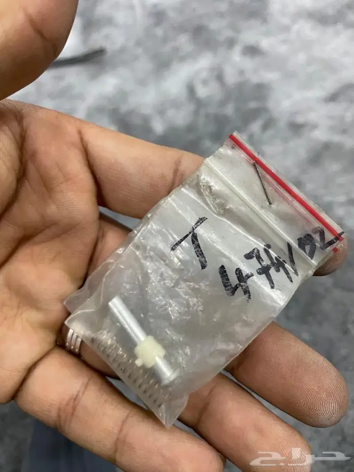 للبيع قطع جيتي لوريل نيسان وغيره 37