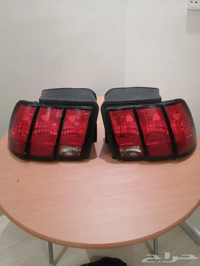 اسطبات موستنج خلفية 2