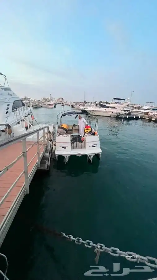 بانتون قارب نهري للخور فقط للبيع 2