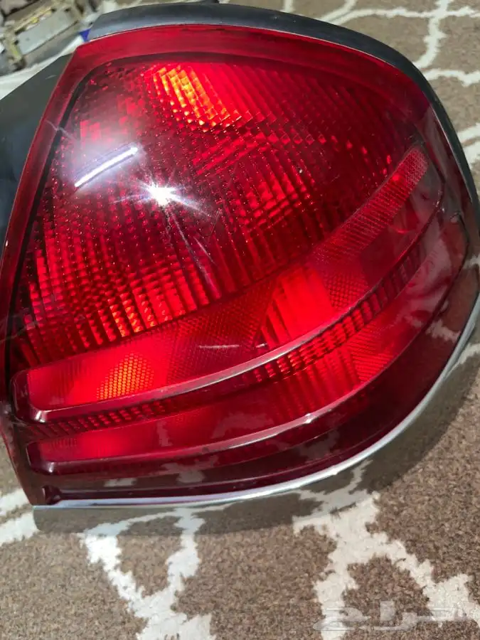 شمعة واصطب فورد كراون فكتوريا 5