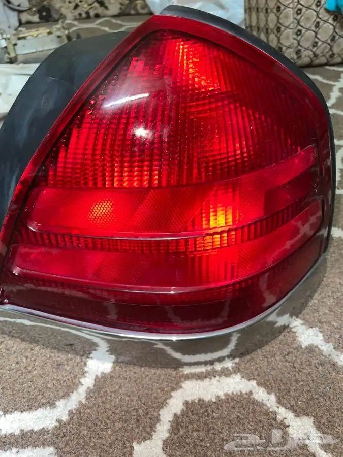 شمعة واصطب فورد كراون فكتوريا 4