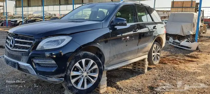 تشليح مقبل لبيع قطع غيار مرسيدس ML40 موديل 15 1