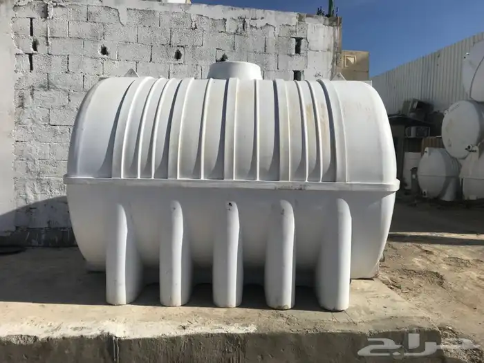 خزان ماء للبيع بلاستيك 7500التر نضيف 0