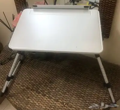 قاعدة الحاسب يمكن طيها 2