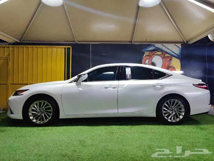تم البيع لكزس 2022 ES350 DD فل الفل بحالة الوكالة 19