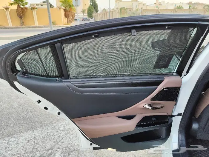 تم البيع لكزس 2022 ES350 DD فل الفل بحالة الوكالة 44