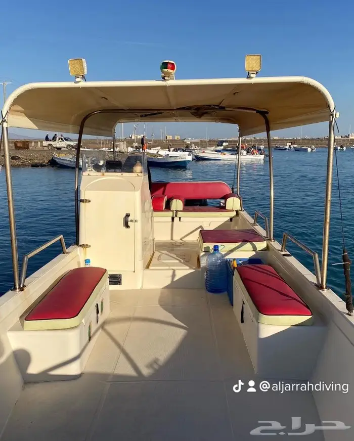 قارب رحلات بحرية نزهه - صيد - سباحة - مرسى الرايس 2