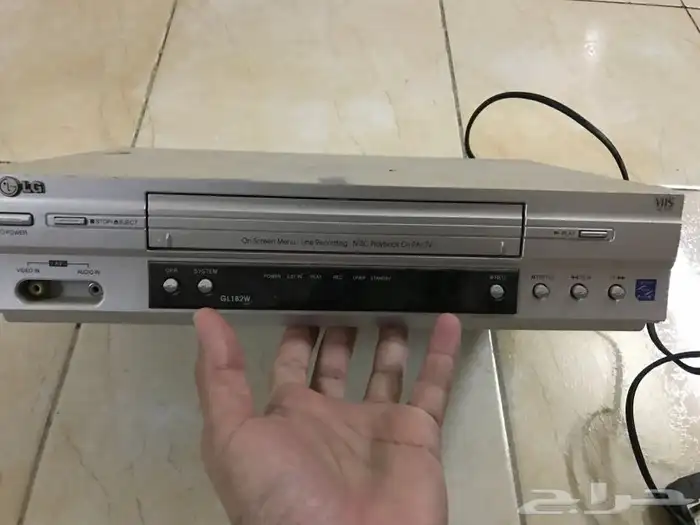 جهاز فيديو ال جي وجهاز دي في دي توشيبا 2