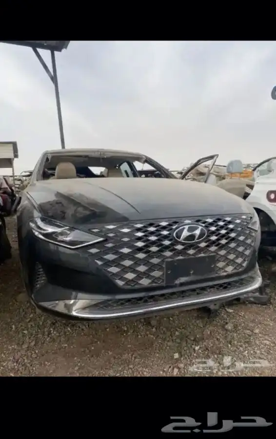 مندوب قطع غيار تشليح الحاير 8