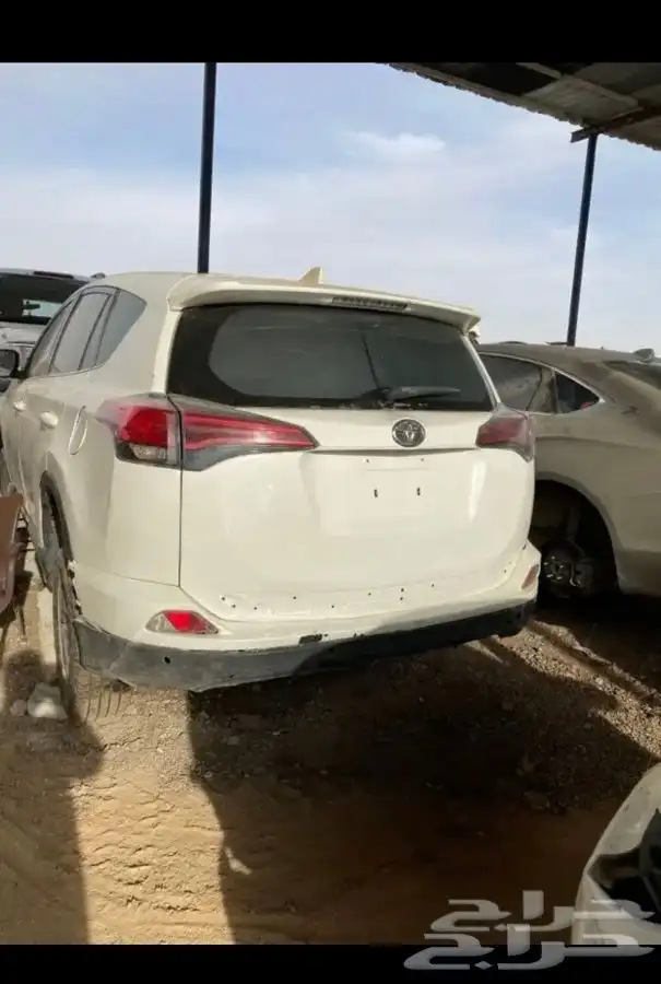 مندوب قطع غيار تشليح الحاير 10