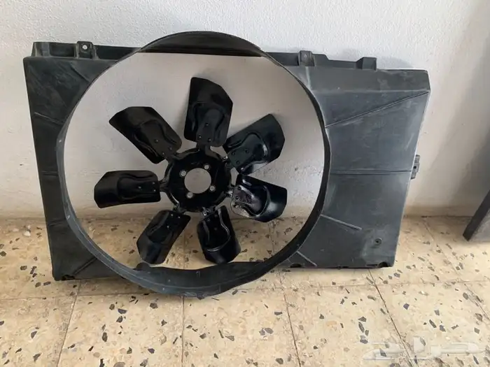 للبيع قطع غيار اكسورات 82