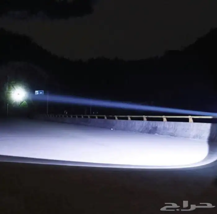 كشاف ليد قوي صديقك بالسفر شحن طاقة شمسية وشحن منزلي وسيارة 4