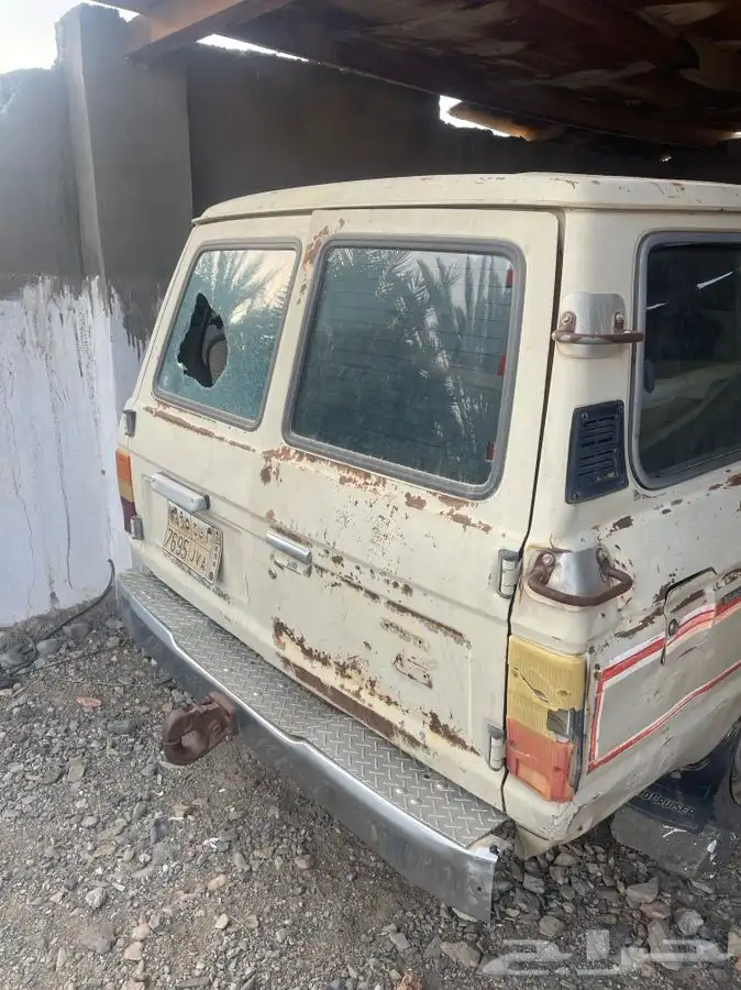 البيع قطع جيب مديل 84 4