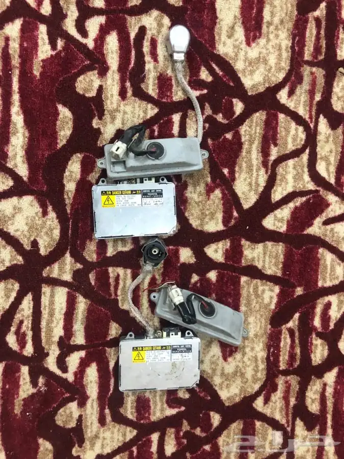 مساعد كبوت لكزس 430 وكمبيوتر انوار حبتين اصلي 1