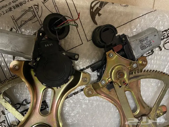 دينمو ودراع زجاج الأبواب الأماميه والخلفية لكزس 430 Ls 2