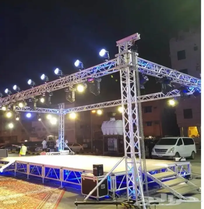 ليزرات وبالونات بوابات افتتاح المحلات 11