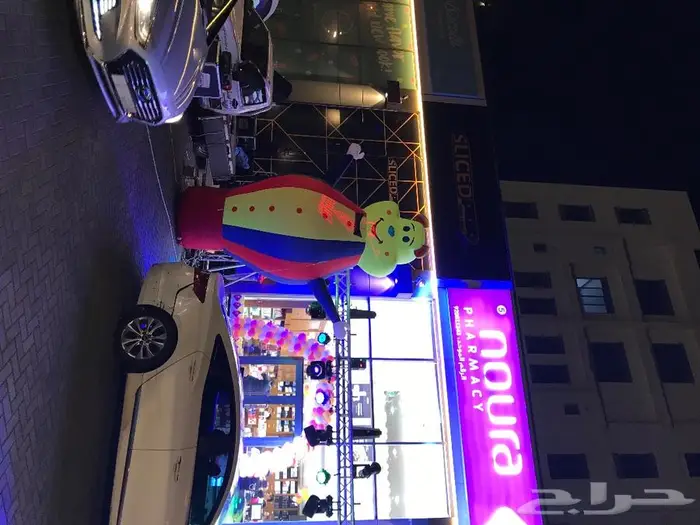 ليزرات وبالونات بوابات افتتاح المحلات 3
