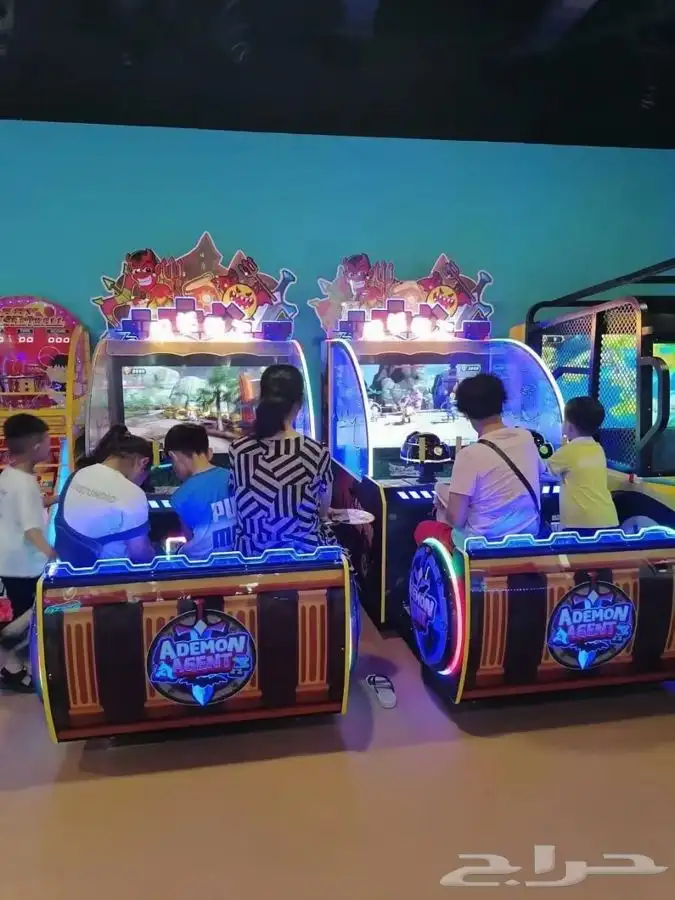 بولينج ملاهي حدايق صاله تزلج هوكي بادل العاب حركية 64