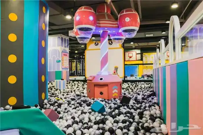 بولينج ملاهي حدايق صاله تزلج هوكي بادل العاب حركية 56