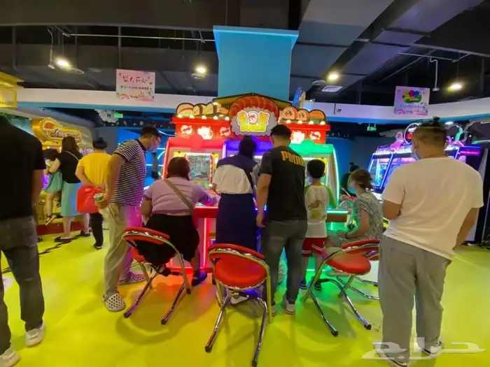 بولينج ملاهي حدايق صاله تزلج هوكي بادل العاب حركية 62