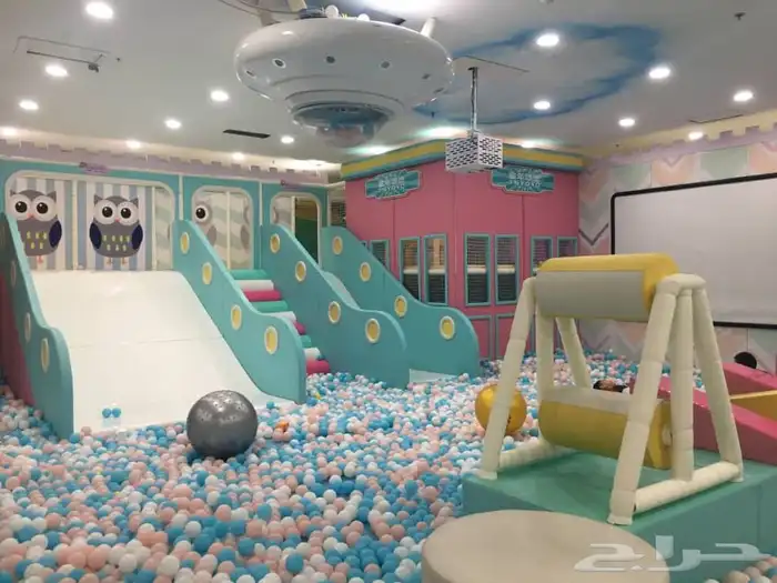 بولينج ملاهي حدايق صاله تزلج هوكي بادل العاب حركية 52