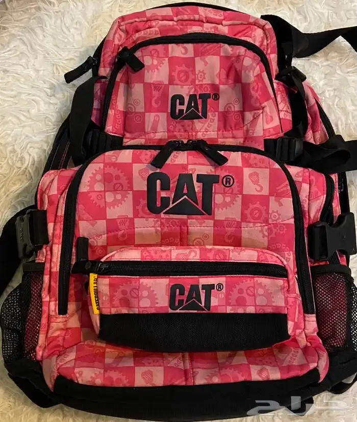 حقيبة مدرسية مع حافظة الاكل والمقلمية بناتي ماركة Cat 3