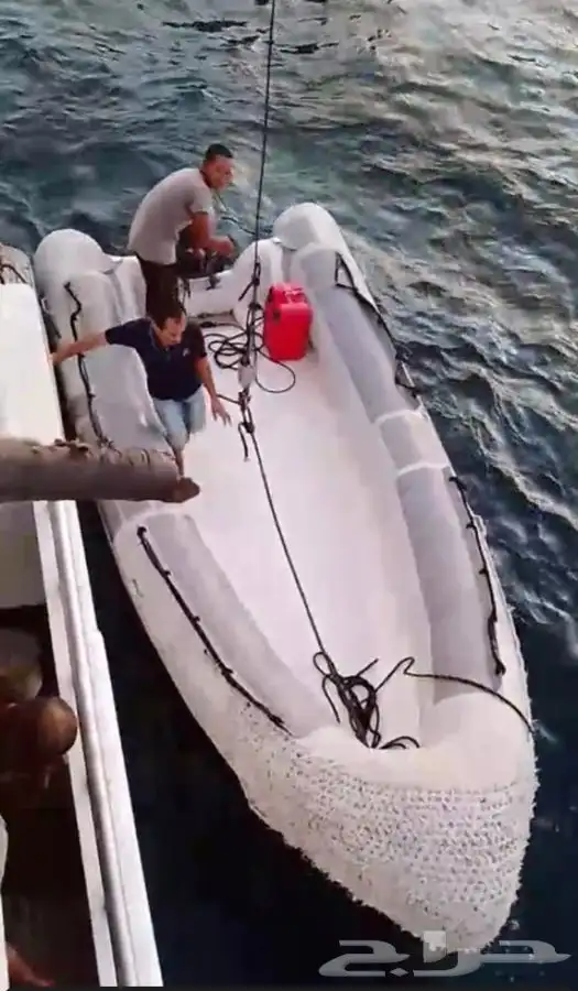 تعليم قيادة القوارب والابوات واليخوت البحرية 21