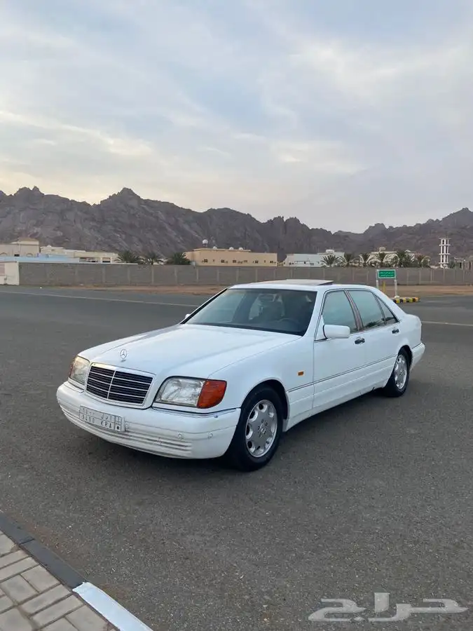 للبيع مرسدس S E L مخزن 3