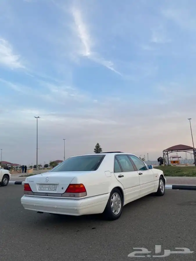 للبيع مرسدس S E L مخزن 2
