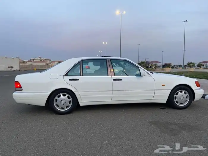 للبيع مرسدس S E L مخزن 4