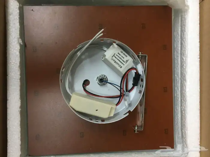 أجهزة كهربائية فرن لمبات اضاءة سقفية Applinces 7