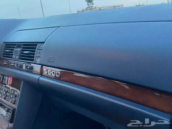 للبيع مرسدس S E L مخزن 18