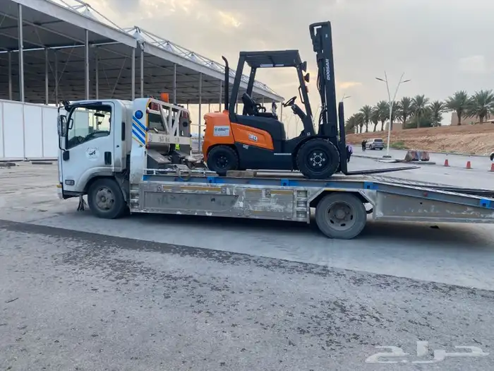 تأجير رافعه شوكيه سكينه فور كلفت سيزرلفت مان لفت تاجيرمعدات 0